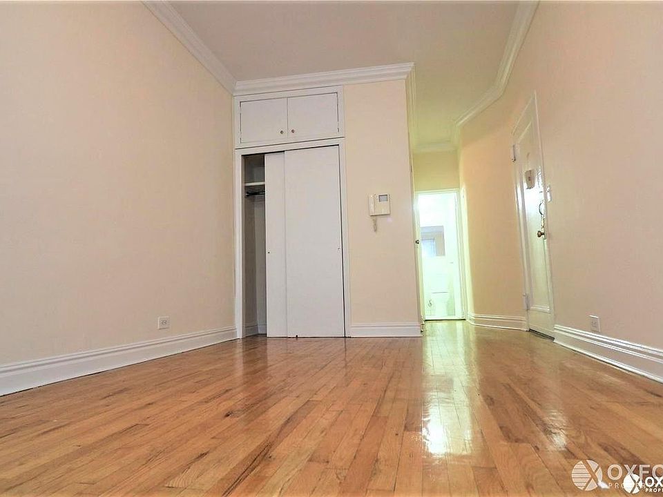 2nd image of 417 W 56th St APT 4A