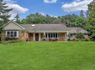 45 Elkland Rd, Melville, NY 11747