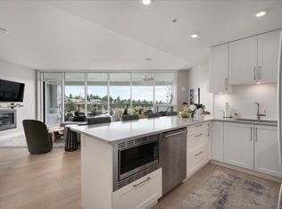 3529 Dolphin Dr #301, Nanaimo, BC V9P 9J7