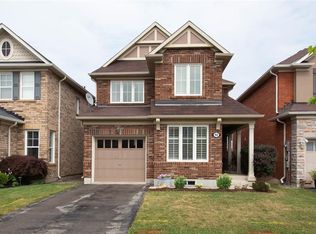 92 Peer Ct, Hamilton, ON L9K0C5