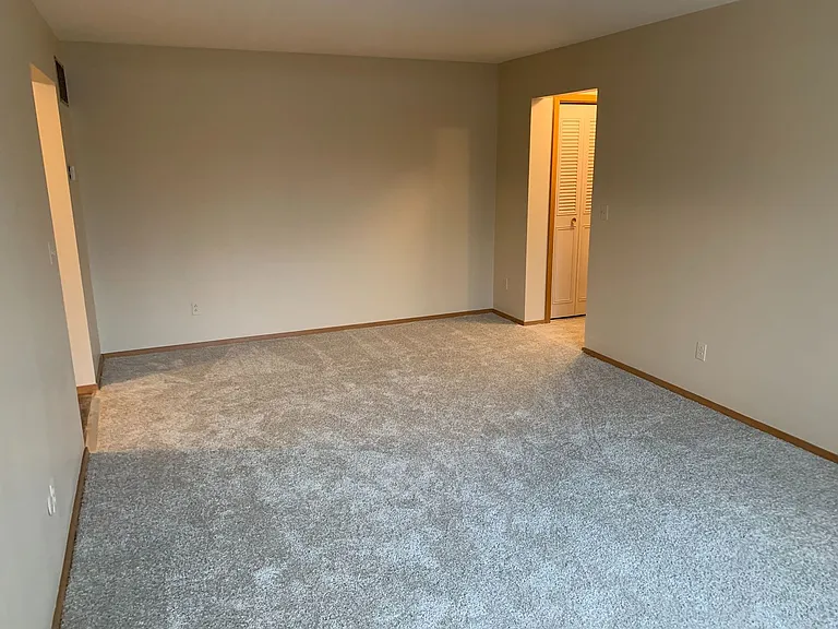 Indian Village Apartments — Photo 6