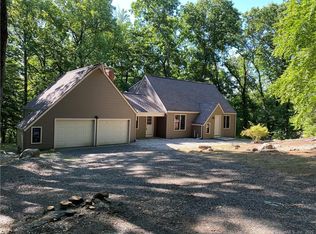 16 Wood Creek Rd, Burlington, CT 06013