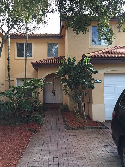 1st image of 14022 S Forest Oak Cir