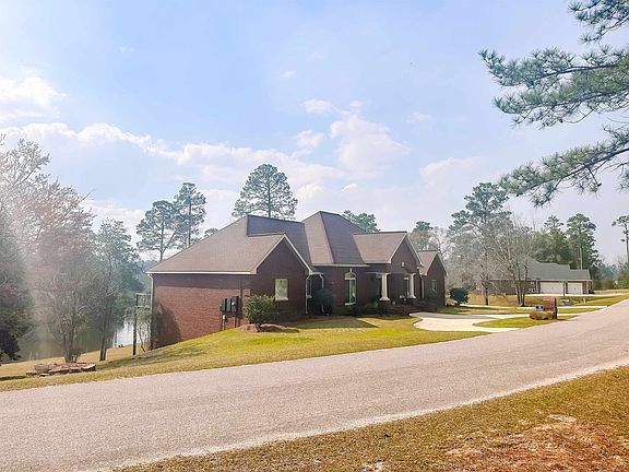 2nd image of 494 Lake Juniper Rd