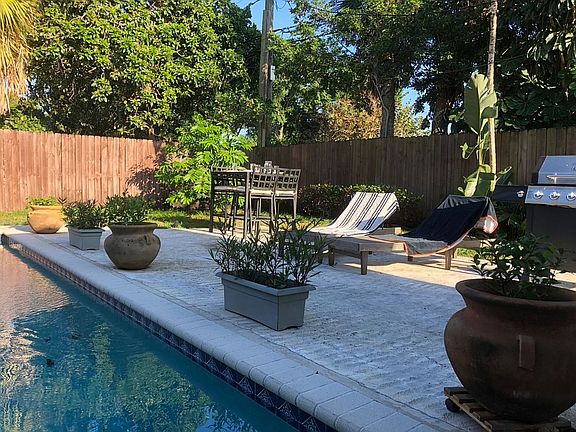 5th image of 3230 SW 23rd St