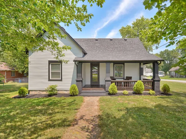201 N Oak Avenue, Sparta, MO 65753
