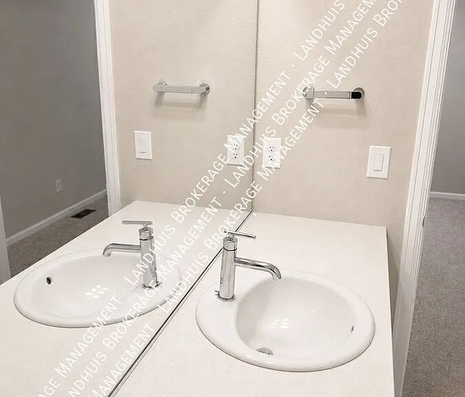 755 E Maybell Dr — Photo 5