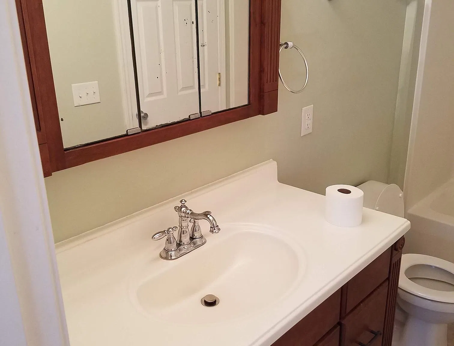 423 S Gregg St — Photo 3