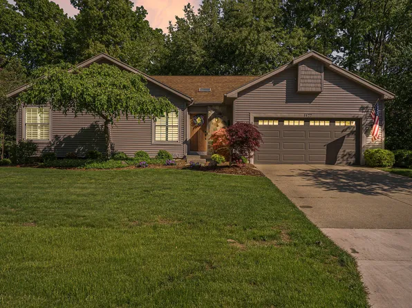 6427 Scarborough Dr SE, Ada, MI 49301