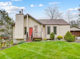 5880 Gaines Rd, Cincinnati, OH 45247