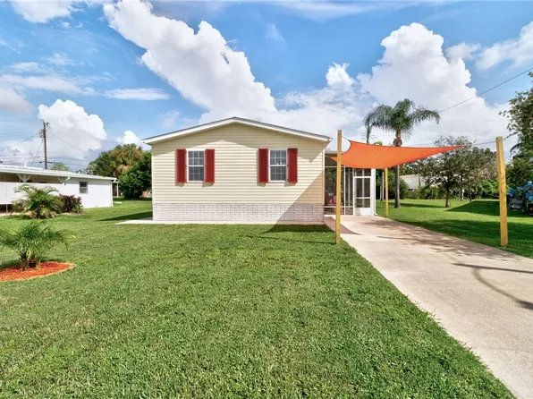 306 Pineapple St, Sebastian, FL 32958