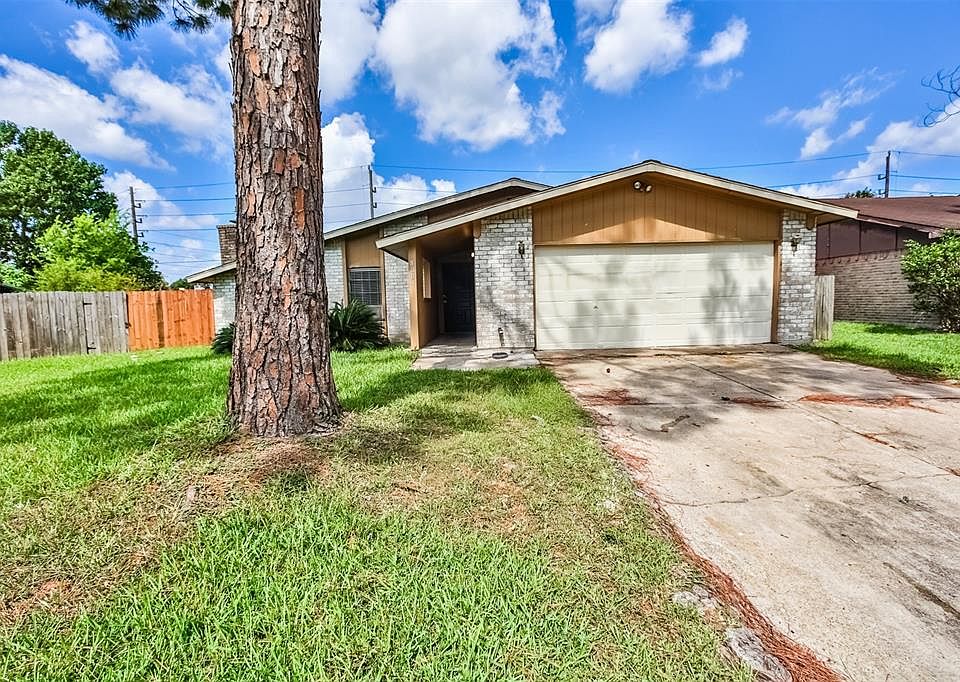 8003 Enchanted Forest Dr, Houston, TX 77088 Zillow