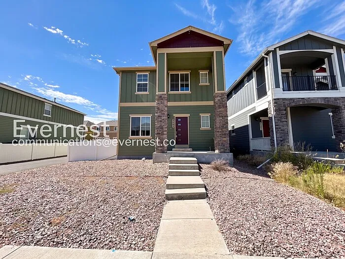 2405 Falkirk Dr — Photo 2