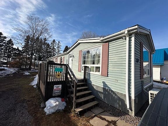 2nd image of 59 Linkletter Est