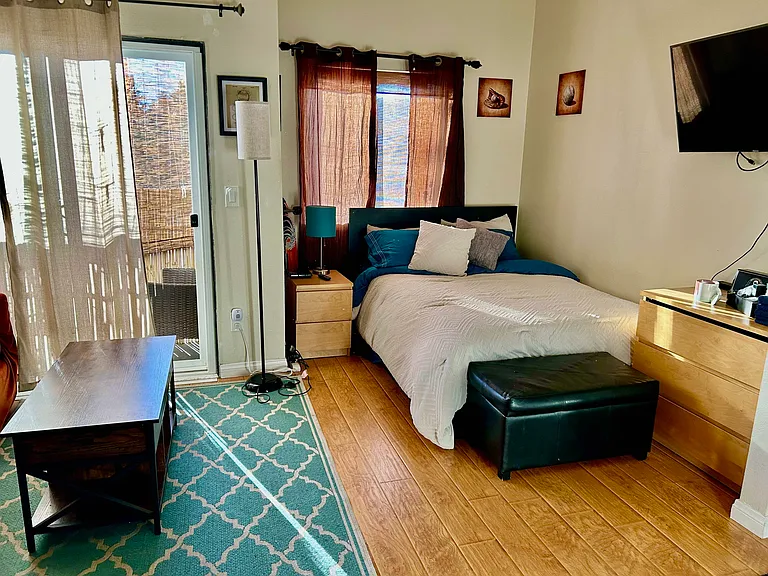 2650 Broadway #306 — Photo 4