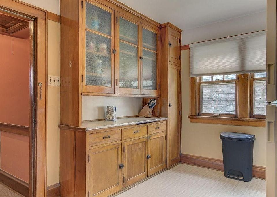 Kitchen has lots of cabinets/storage