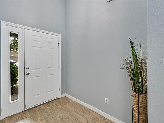 2nd image of 620 Newton St