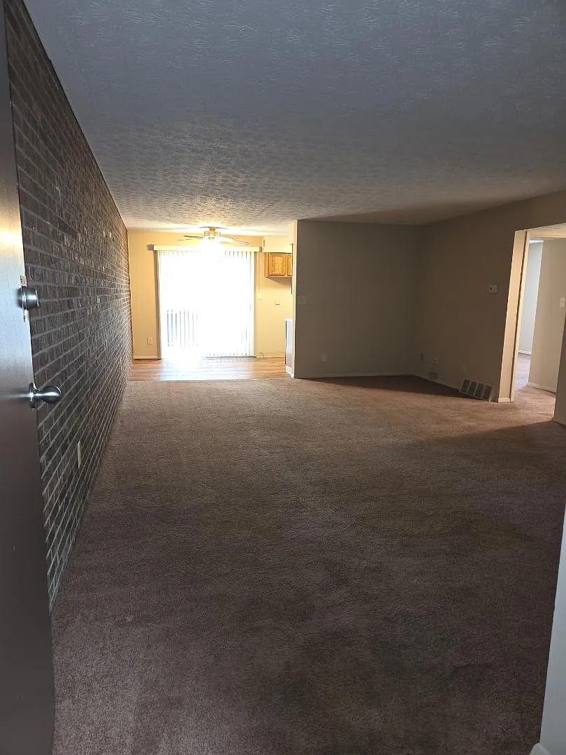 20-32 Church St - 30-8 — Photo 1