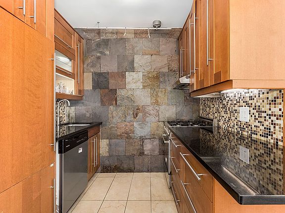 3rd image of 99 John St APT 2205
