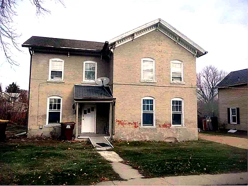810 1/2 E Shawnee St Photo 1 810 1/2 E Shawnee St Photo 1