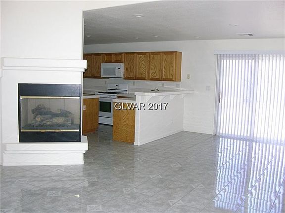 3rd image of 8121 Diamond Heights St