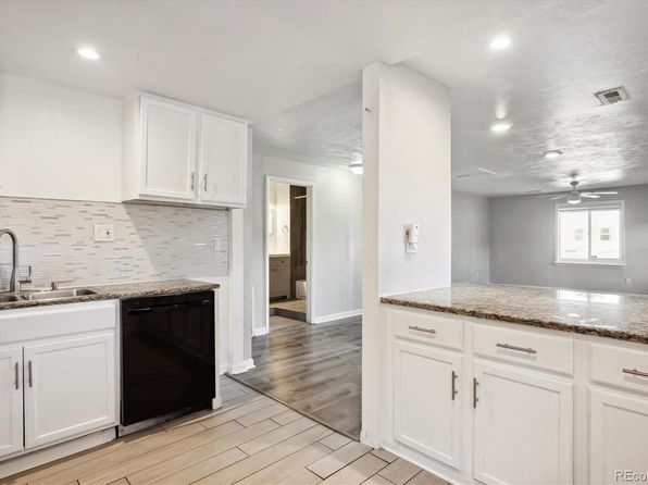 denver-colorado-130271671 picture