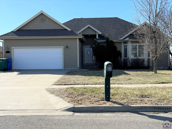 4207 SW Cambridge Ave, Topeka, KS 66610