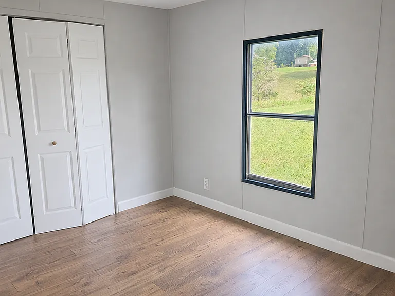 1433 Hickory Valley Rd — Photo 7