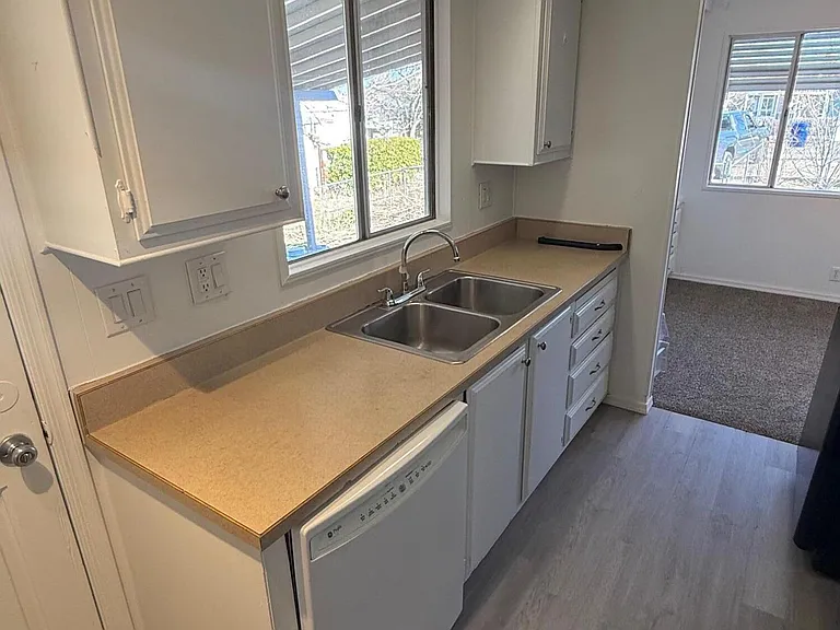 3110 Cedar Ln — Photo 10