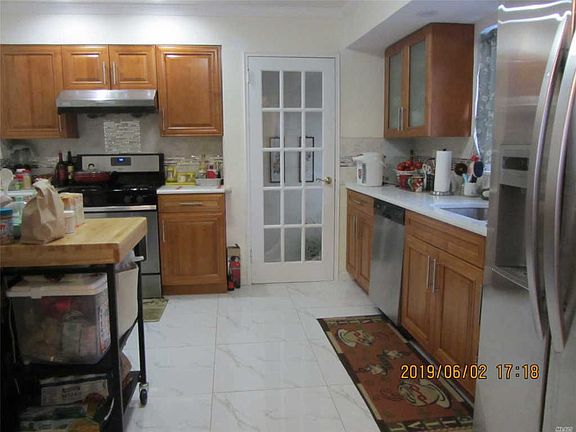 5th image of 2874 208th St