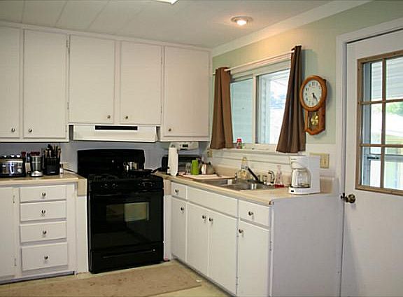 4th image of 28721 Hille Dr