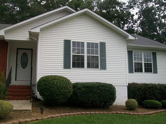 3rd image of 114 Calloway Dr