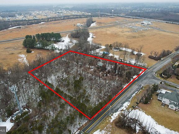 5th image of 3704 Church Rd