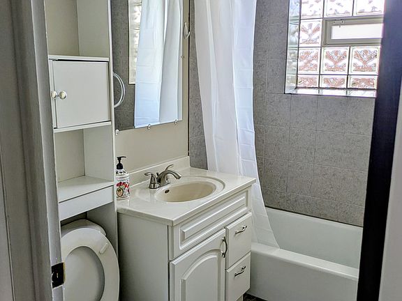 4th image of 14440 Jefferson Ave #2E