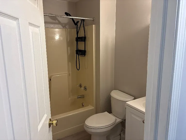 6820 Plaza Dr #12 — Photo 9