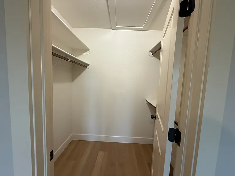 407 SE 10th St #407 — Photo 9