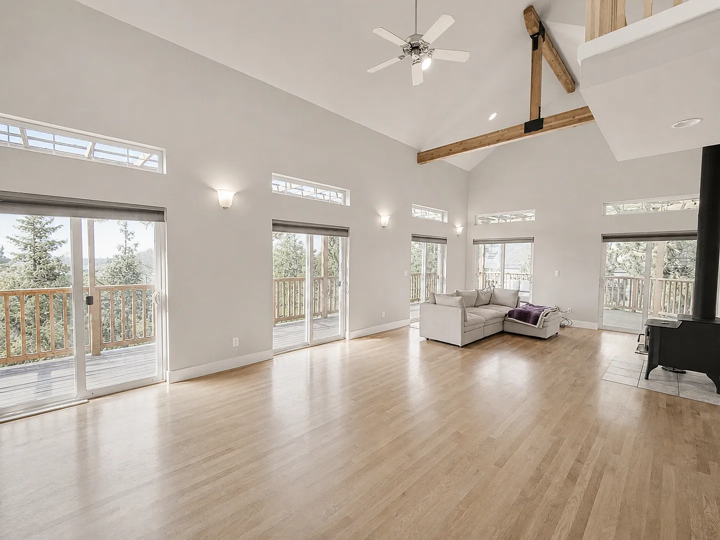 Light-Filled Bend Split-Level with Mountain Views & Flexible Space — Photo 4