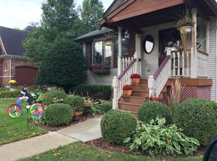 246 N Geneva Ave, Elmhurst, IL 60126