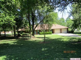 16549 E 127th St S, Broken Arrow, OK 74011