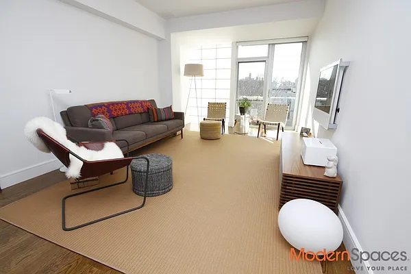 Sold by Modern Spaces | media 13