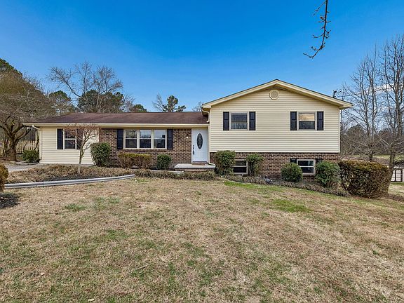 2nd image of 2442 Ella Dr SE