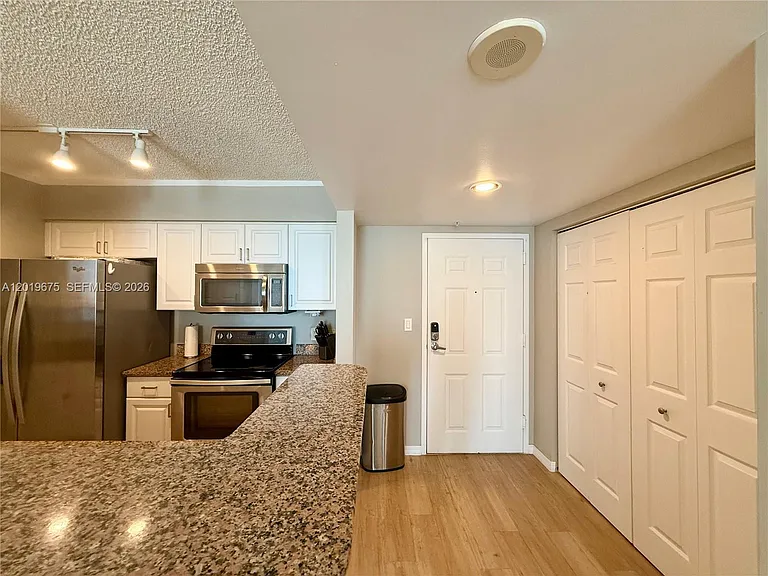 1155 Brickell Bay Dr #1205 — Photo 16