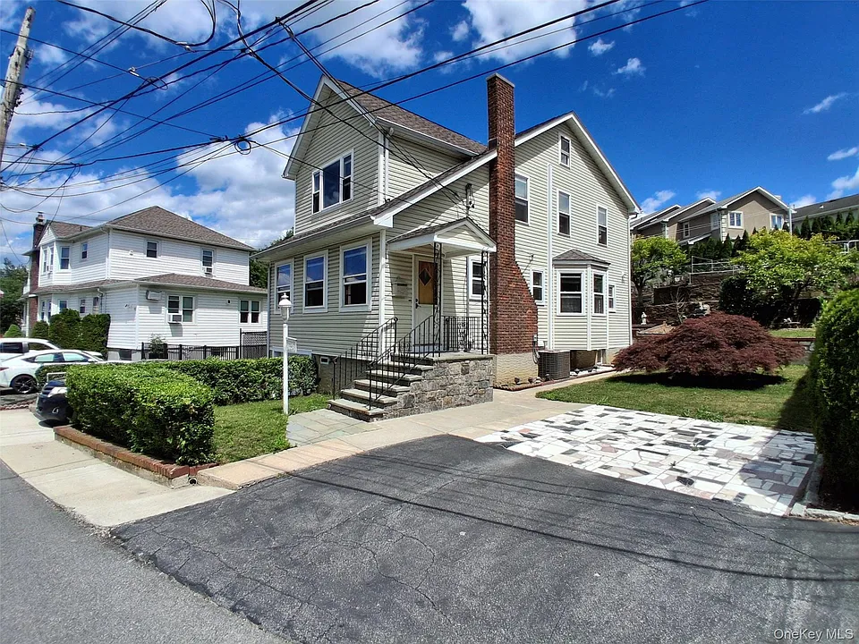 16 Richardson Pl