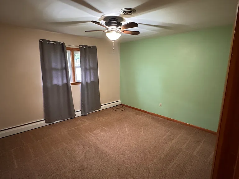 Bedroom #1 - 1/2