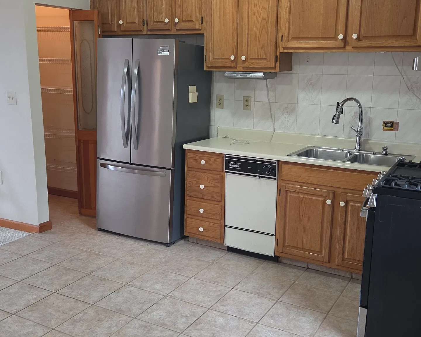 18 Pitman St — Photo 1