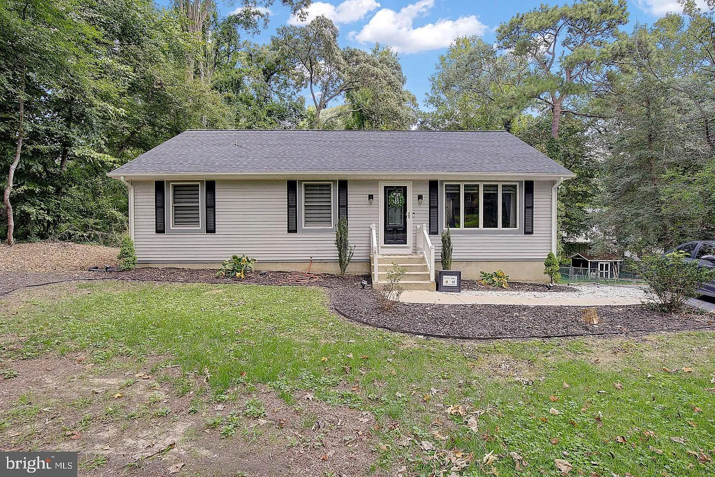 4 bed, 3.0 bath, 2279 sqft, $2,700 — Photo 1
