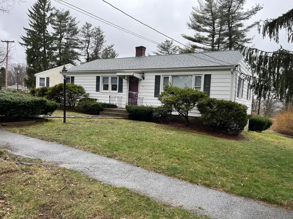 42 Paradox Dr, Worcester, MA 01602