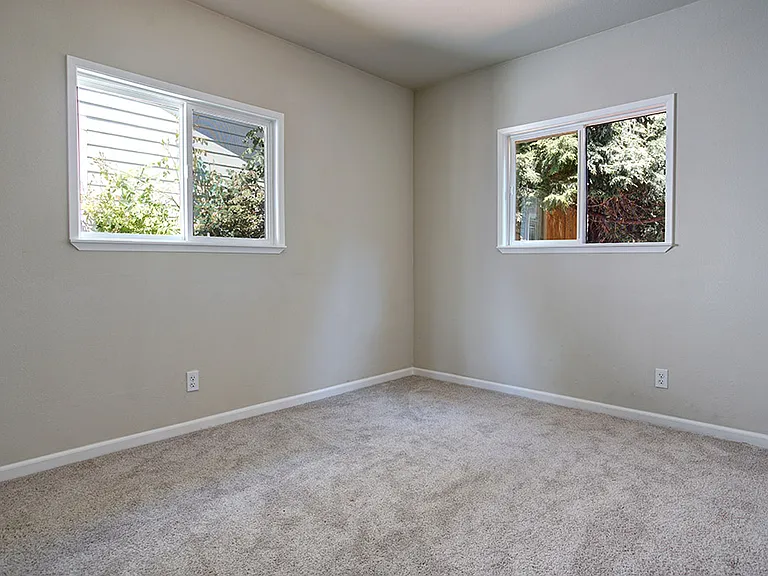 4120 Interlake Ave N — Photo 7