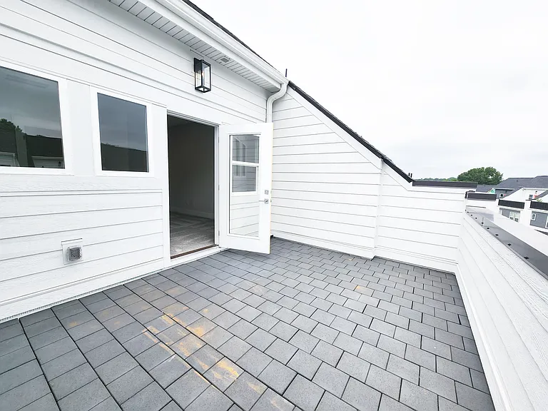618 W End Dr — Photo 8