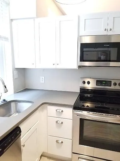 928 Spruce St #1R — Photo 5
